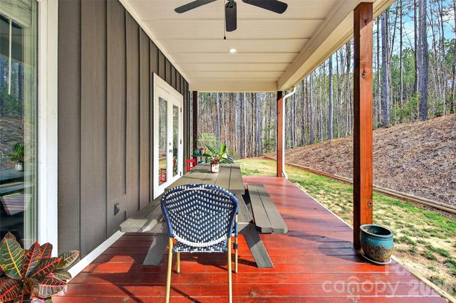 201 Wright Road, Marion, NC 28752