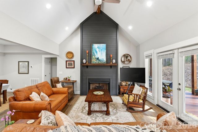 201 Wright Road, Marion, NC 28752