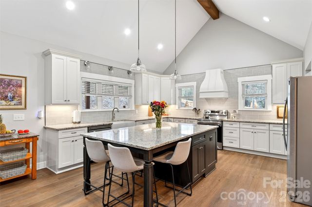 201 Wright Road, Marion, NC 28752