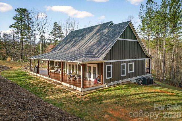 201 Wright Road, Marion, NC 28752