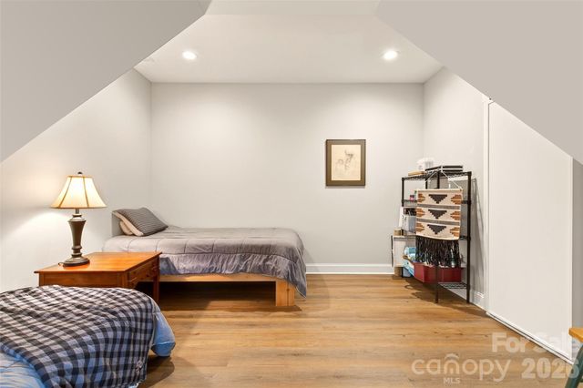 201 Wright Road, Marion, NC 28752