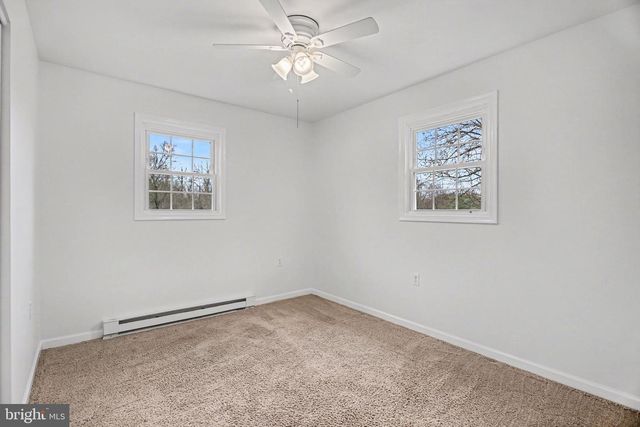 90 EAGLE LN, Etters, PA 17319