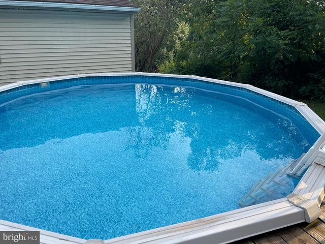 90 EAGLE LN, Etters, PA 17319