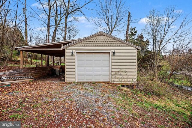 90 EAGLE LN, Etters, PA 17319