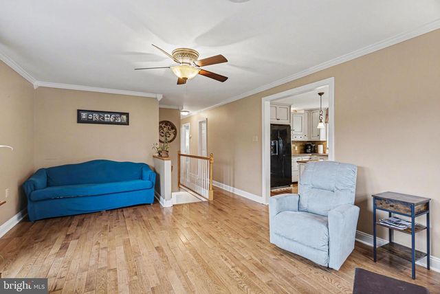 90 EAGLE LN, Etters, PA 17319