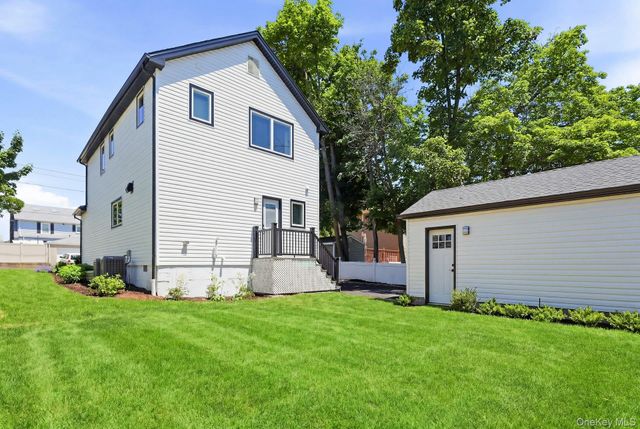 134 Murray Avenue, Port Washington, NY 11050