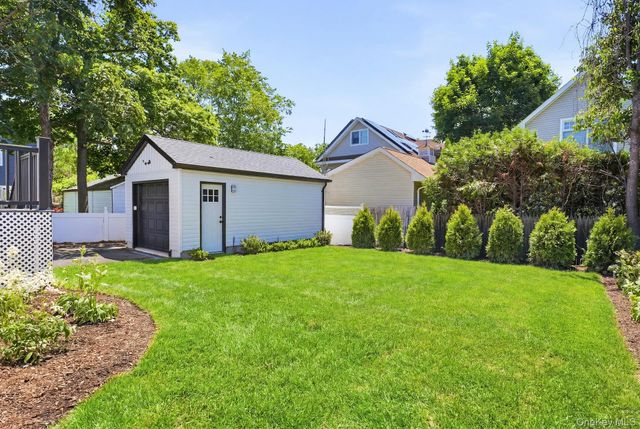 134 Murray Avenue, Port Washington, NY 11050