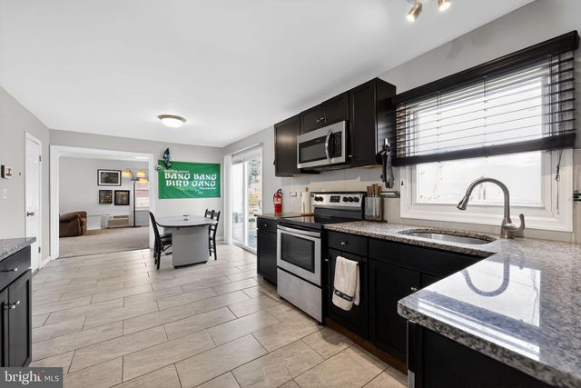 42 PLUMTREE LN, Willingboro, NJ 08046