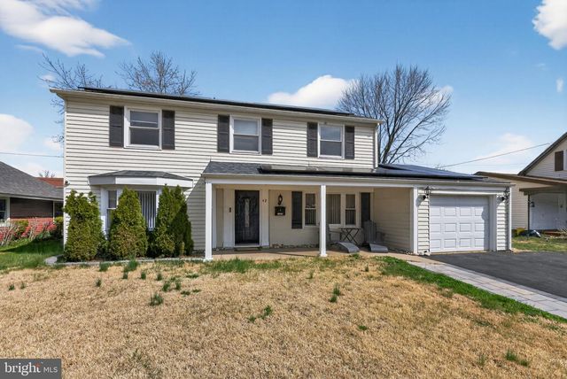 42 PLUMTREE LN, Willingboro, NJ 08046