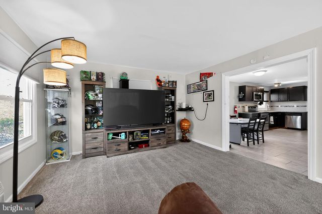 42 PLUMTREE LN, Willingboro, NJ 08046