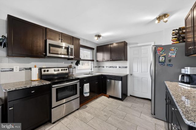 42 PLUMTREE LN, Willingboro, NJ 08046