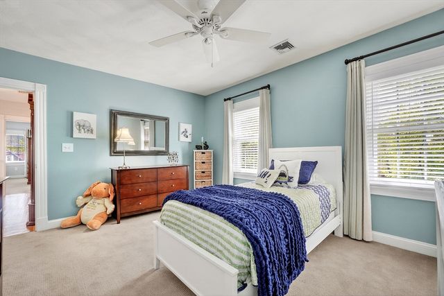 2 Heritage Lane, Saugus, MA 01906