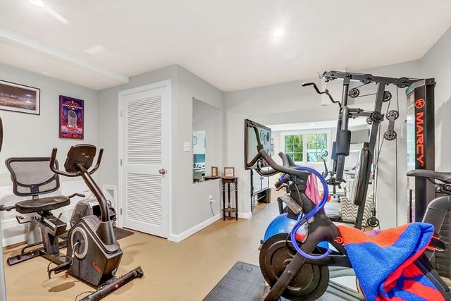 2 Heritage Lane, Saugus, MA 01906