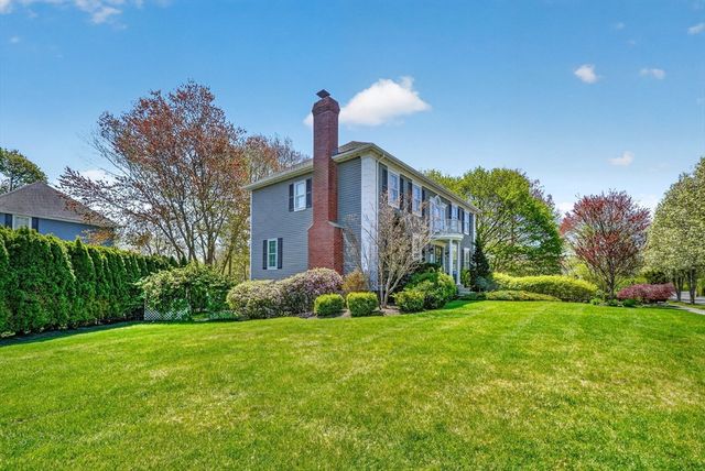 2 Heritage Lane, Saugus, MA 01906