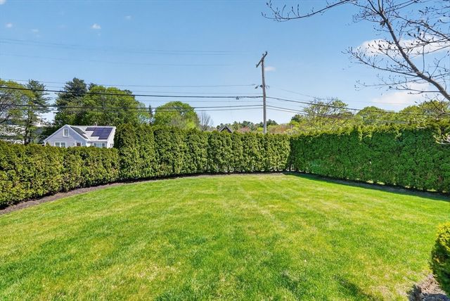 2 Heritage Lane, Saugus, MA 01906