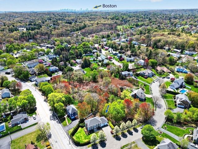 2 Heritage Lane, Saugus, MA 01906