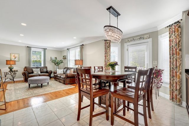 2 Heritage Lane, Saugus, MA 01906
