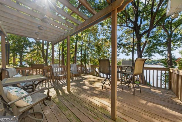 130 W Daylight Drive, Eatonton, GA 31024