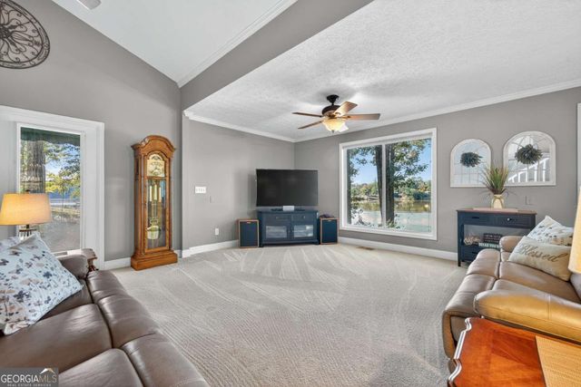 130 W Daylight Drive, Eatonton, GA 31024