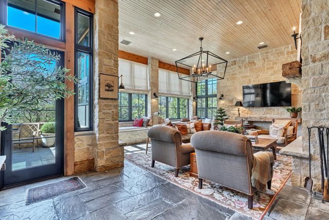 1539 N Veranda, Wichita, KS 67206