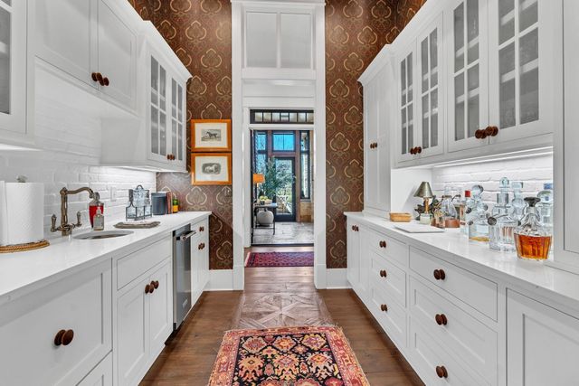 1539 N Veranda, Wichita, KS 67206