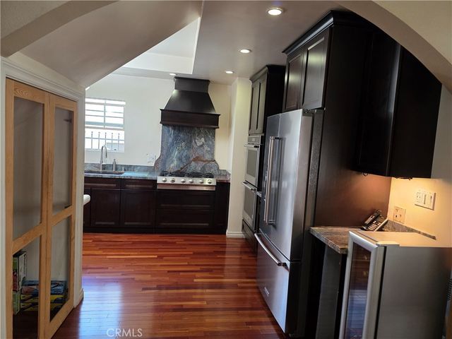 1411 Elm Avenue, Long Beach, CA 90813