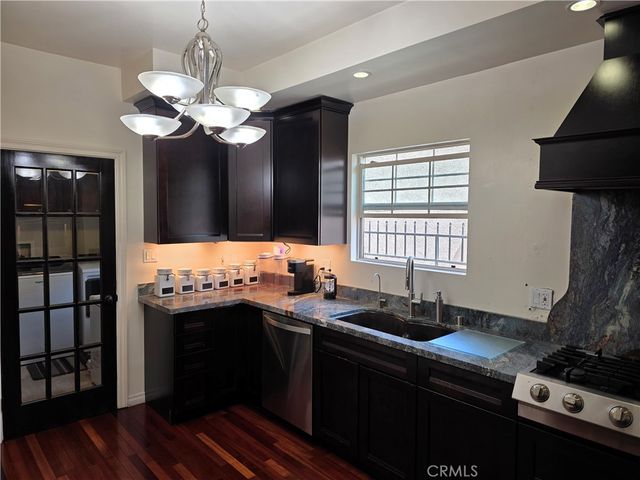 1411 Elm Avenue, Long Beach, CA 90813