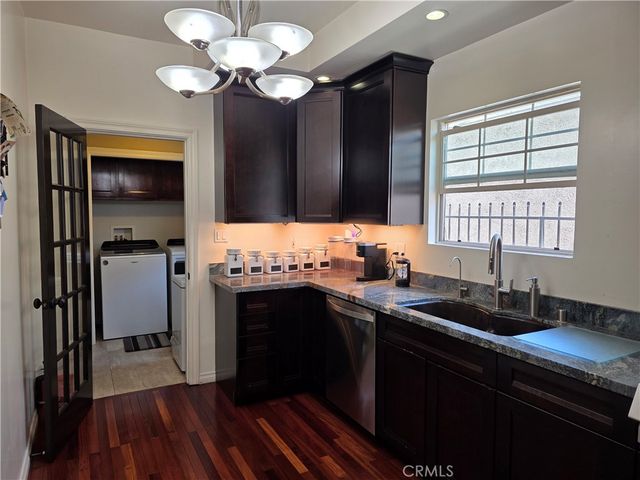 1411 Elm Avenue, Long Beach, CA 90813
