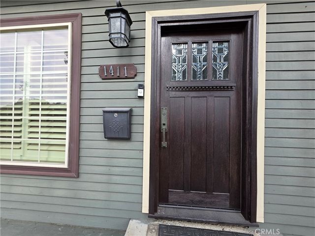 1411 Elm Avenue, Long Beach, CA 90813