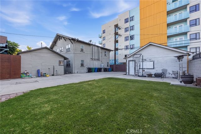 1411 Elm Avenue, Long Beach, CA 90813