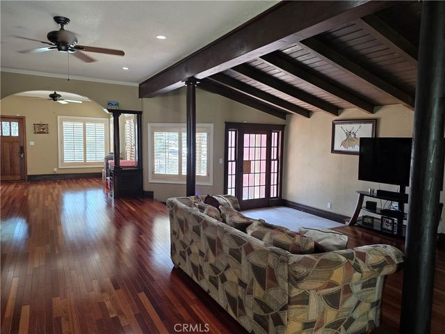 1411 Elm Avenue, Long Beach, CA 90813