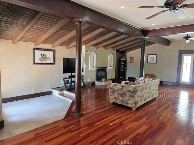 1411 Elm Avenue, Long Beach, CA 90813