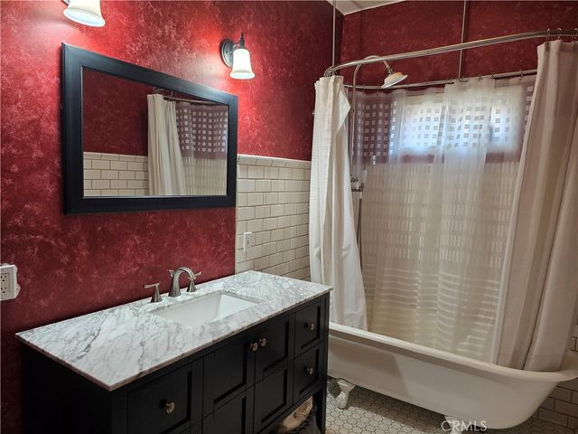 1411 Elm Avenue, Long Beach, CA 90813