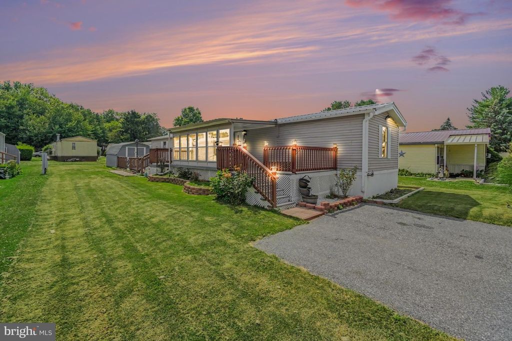 181 NORTHCREST ACRES PARK TP-0181, Lebanon, PA 17046