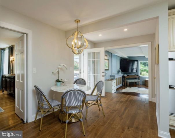 1152 PUGH RD, Wayne, PA 19087