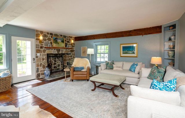 1152 PUGH RD, Wayne, PA 19087