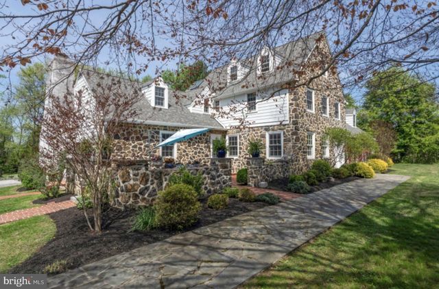1152 PUGH RD, Wayne, PA 19087
