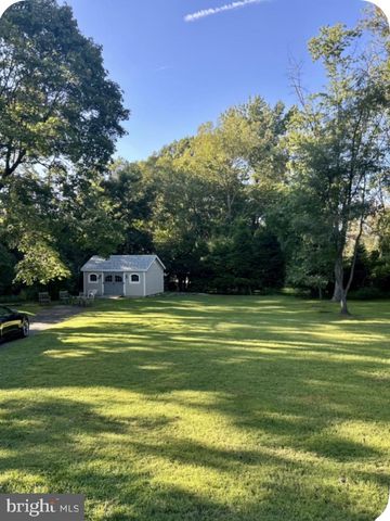 1152 PUGH RD, Wayne, PA 19087