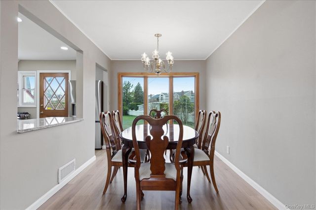 34 Park Circle W, New Hyde Park, NY 11040
