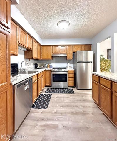 11773 Sycamore Drive 25, Plymouth, MI 48170