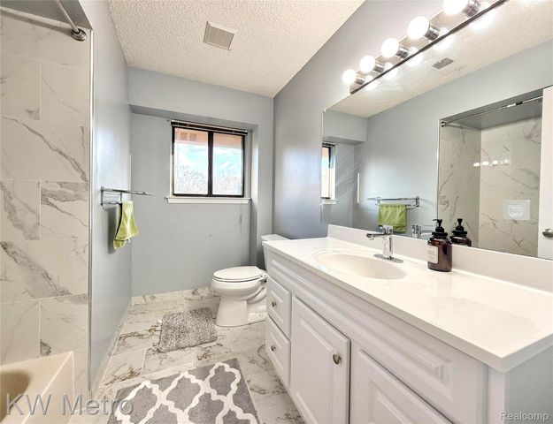 11773 Sycamore Drive 25, Plymouth, MI 48170