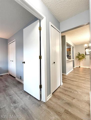 11773 Sycamore Drive 25, Plymouth, MI 48170