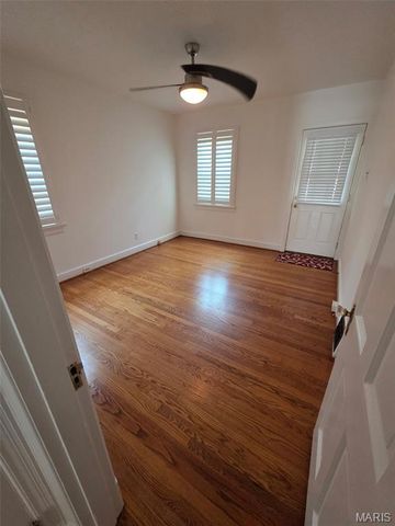 5023 Fairview Avenue, St Louis, MO 63139