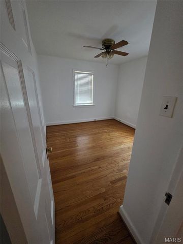 5023 Fairview Avenue, St Louis, MO 63139