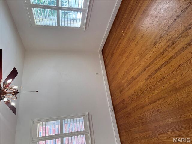 5023 Fairview Avenue, St Louis, MO 63139