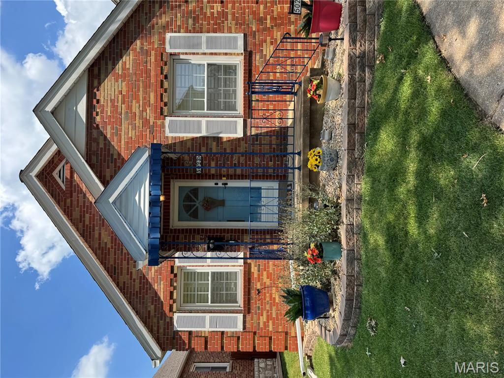 5023 Fairview Avenue, St Louis, MO 63139