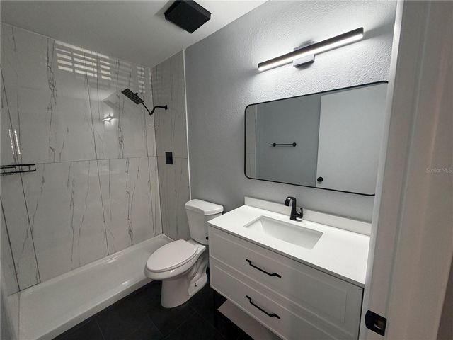 4015 ASHFORD GREEN PLACE D201, Tampa, FL 33613