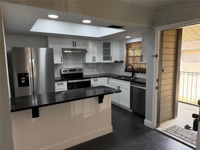 4015 ASHFORD GREEN PLACE D201, Tampa, FL 33613