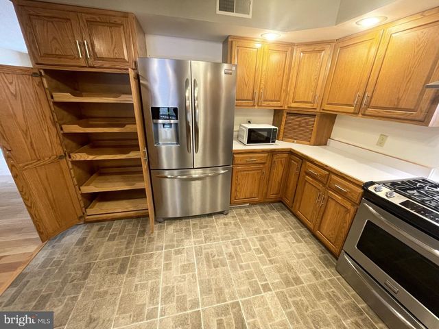 12 PARK DR, Lock Haven, PA 17745