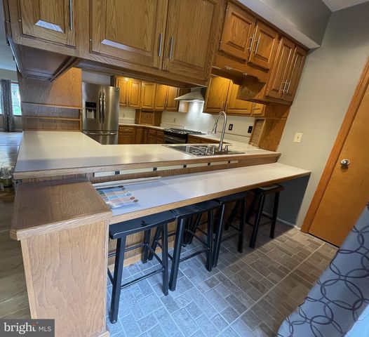 12 PARK DR, Lock Haven, PA 17745